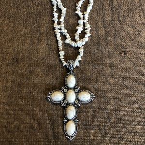 NEW ♥️White Howlite Cross Pendant Necklace